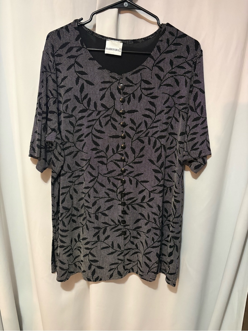 Fashion Bug Black and White Leaf-Print Button Front Top